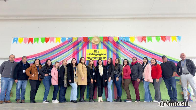 Dia Pedagógico reúne educadores de Inácio Martins para discutir os desafios da aprendizagem