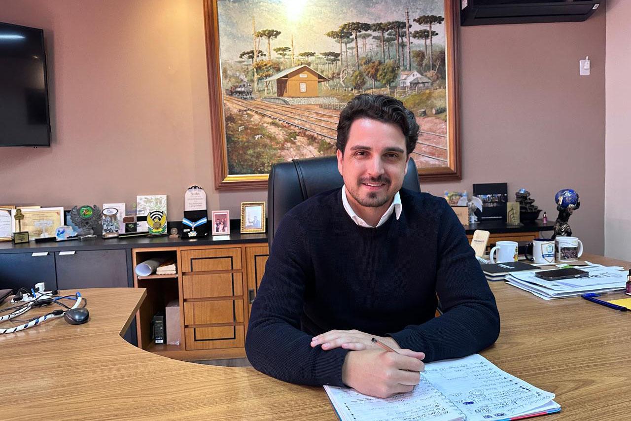 Investimentos e obras impulsionarão o desenvolvimento de Irati, explica o prefeito Emiliano