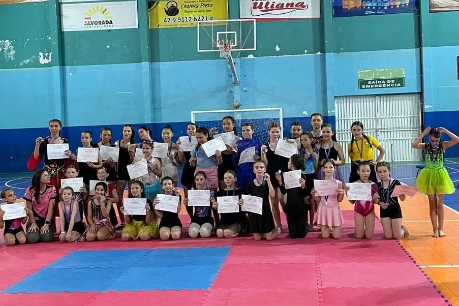Projeto de Ginástica de Irati realiza IV Festival com apresentações artísticas