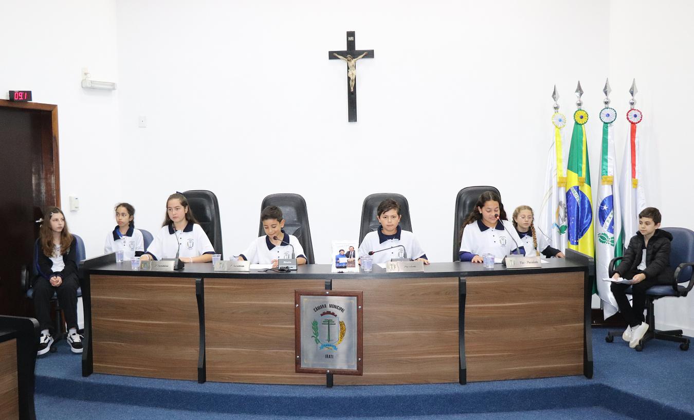 Combate ao abuso e a violência infantil é tema da 2ª Sessão Ordinária da Câmara Mirim