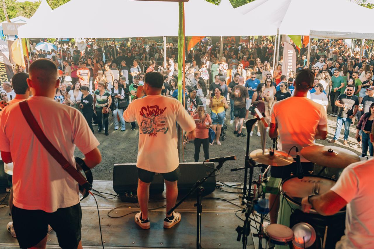 2º Festival Verão reuniu mais de 15 mil pessoas em Irati