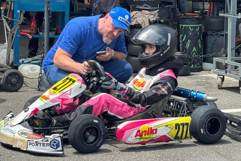 Angelina Schuck é destaque no kart e vence campeonato em São José dos Pinhais