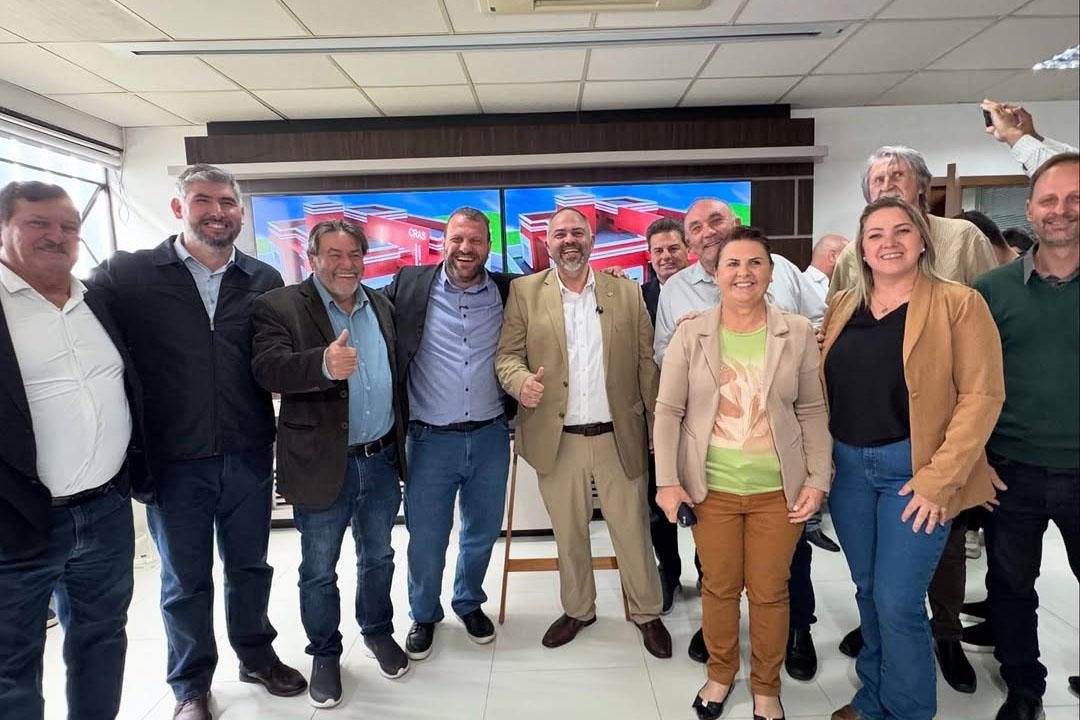 Artagão Júnior participa do anúncio de R$ 44,4 milhões para construção de 37 novas unidades de CRAS e CREAS