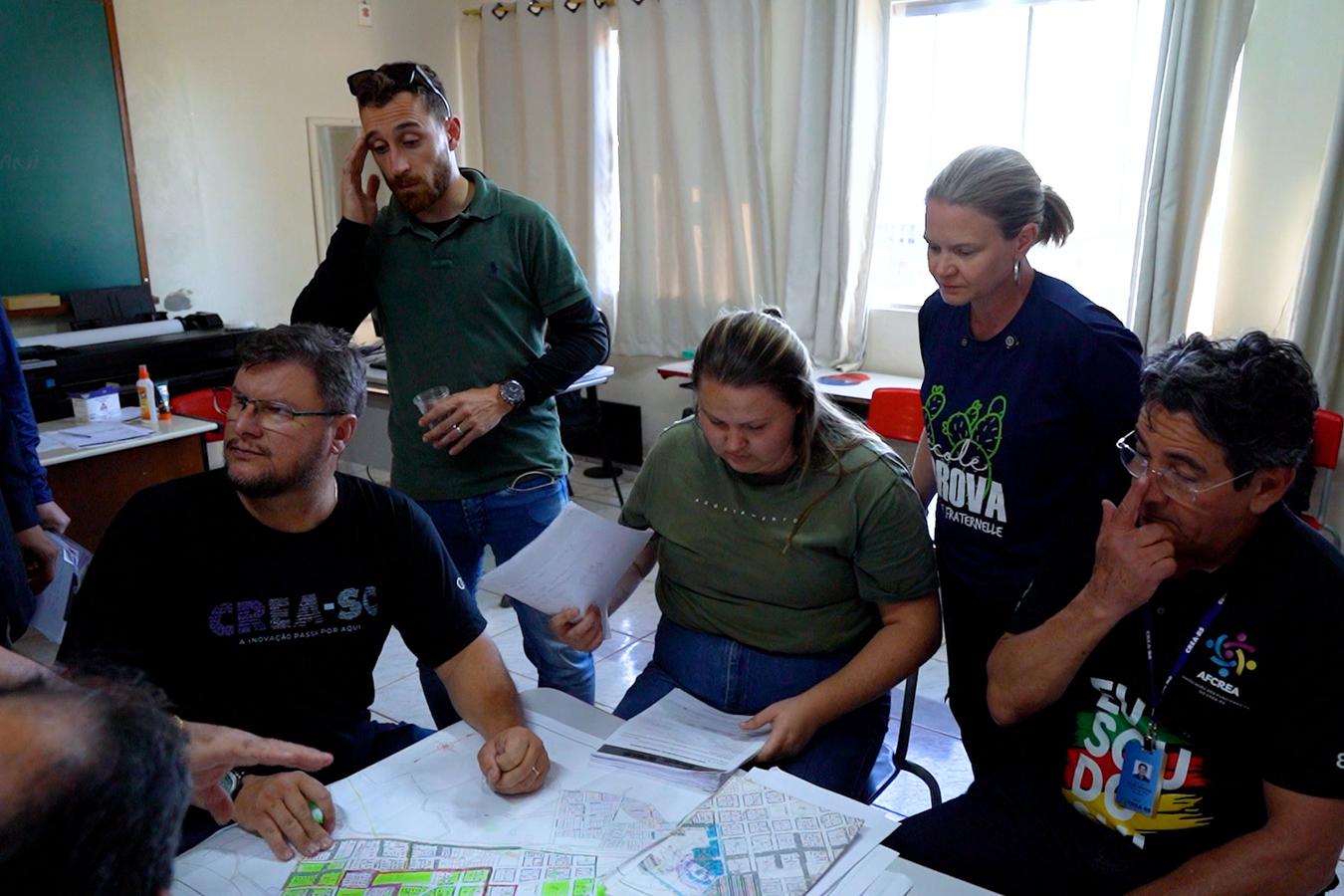 Engenheiros já mapearam 80% das casas danificadas por tornado em Rio Bonito do Iguaçu