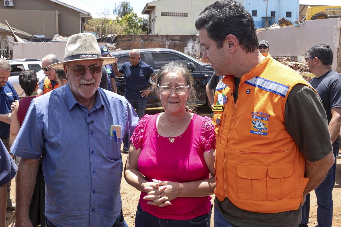 Estado envia casas pré-fabricadas para moradores atingidos por tornado em Rio Bonito do Iguaçu