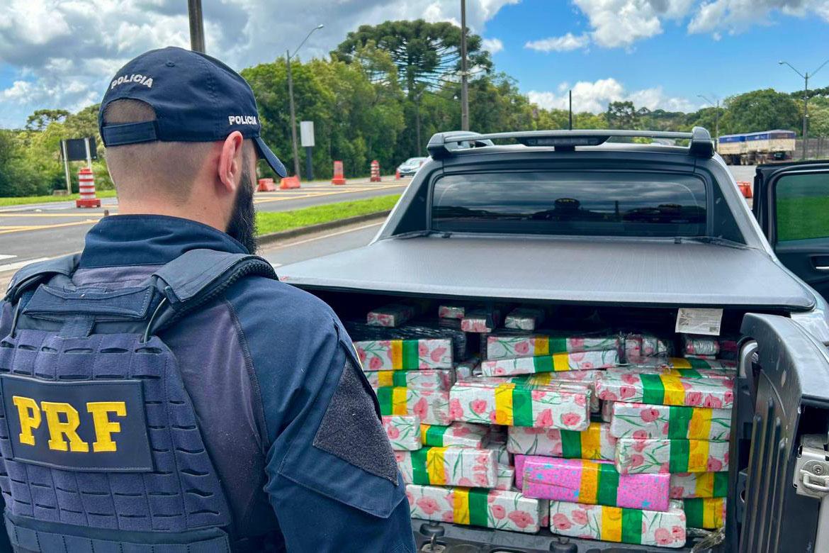PRF apreende mais de 600 quilos de maconha na BR-277, em Guarapuava (PR)