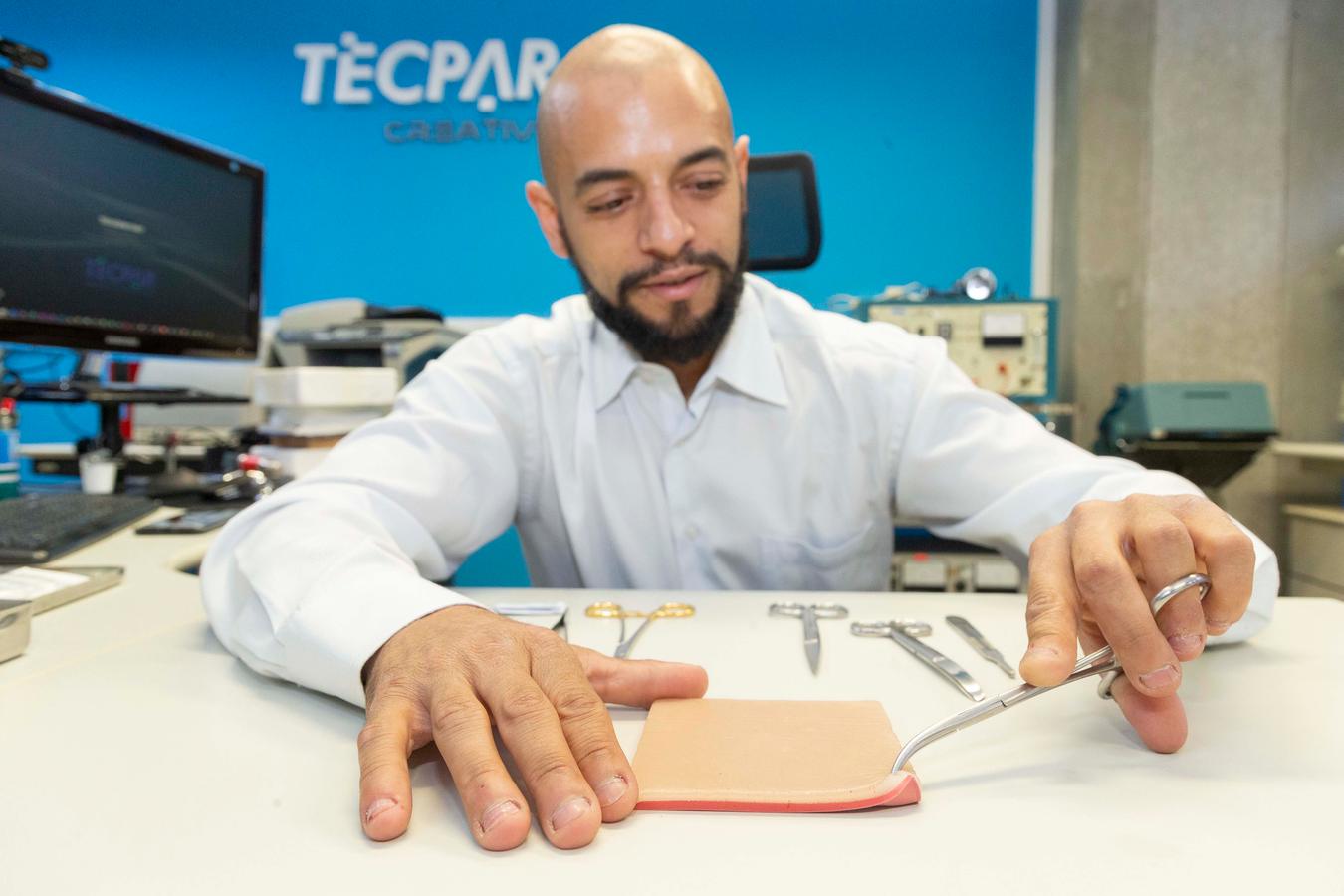 Incubada pelo Tecpar, startup produz pele artificial para simular cirurgias veterinárias