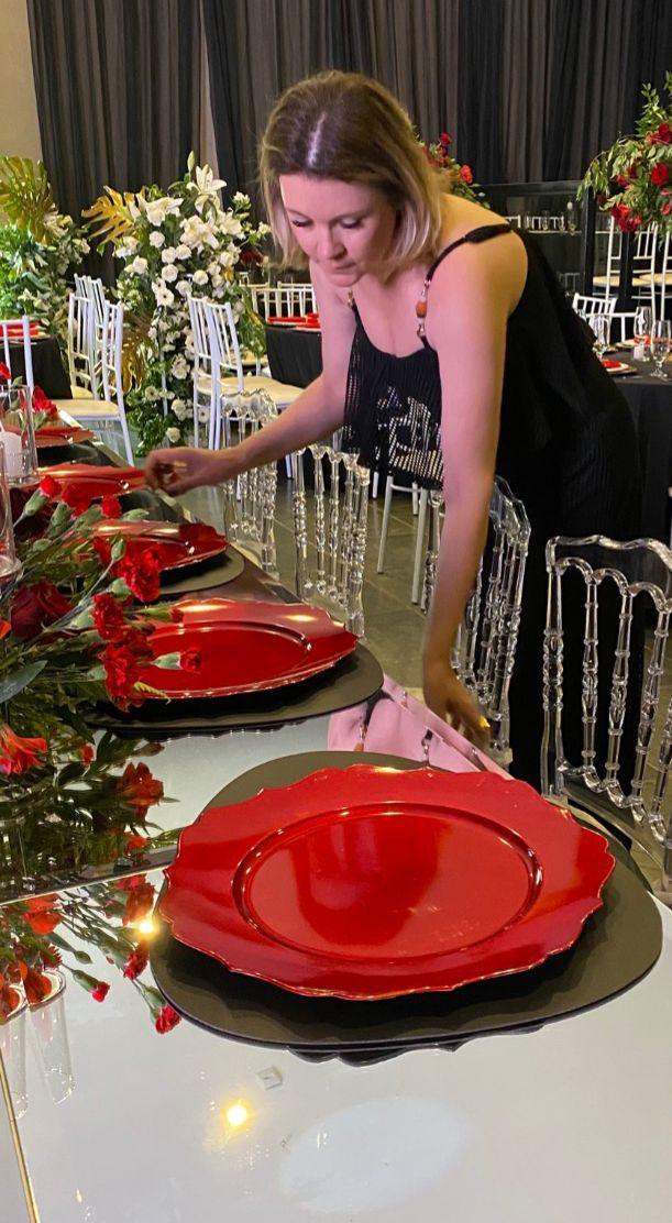 Natal além das vitrines: serviços, festas e memórias impulsionam o comércio