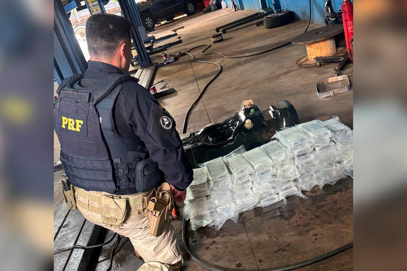 PRF apreende mais de 50 quilos de cocaína em Palotina (PR)