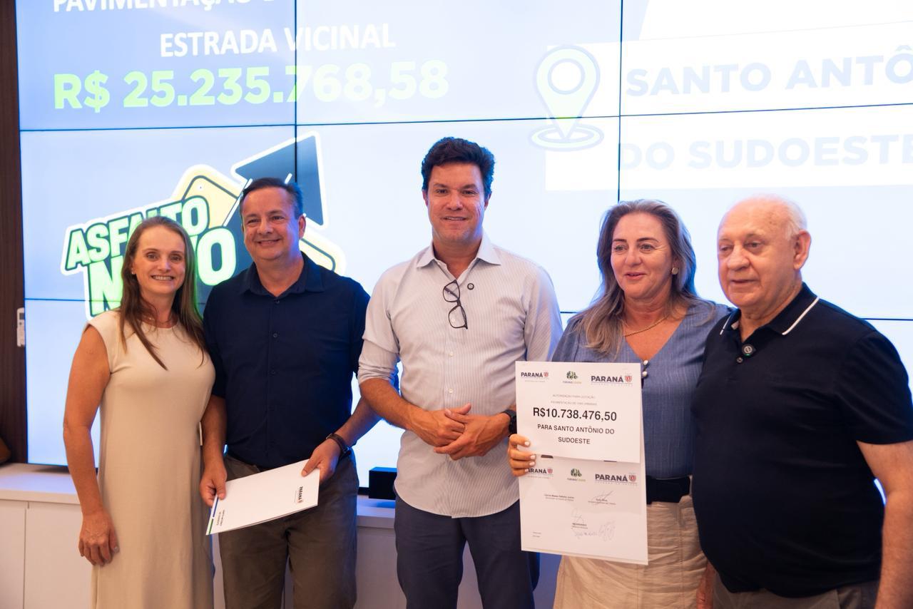 Estado autoriza mais R$ 197 milhões para pavimentação em 15 municípios