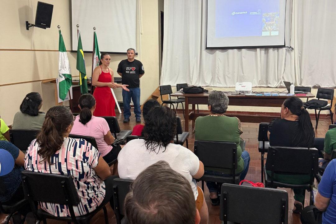 Reunião do Programa Caixa d’Água Boa acontece em Rio Azul