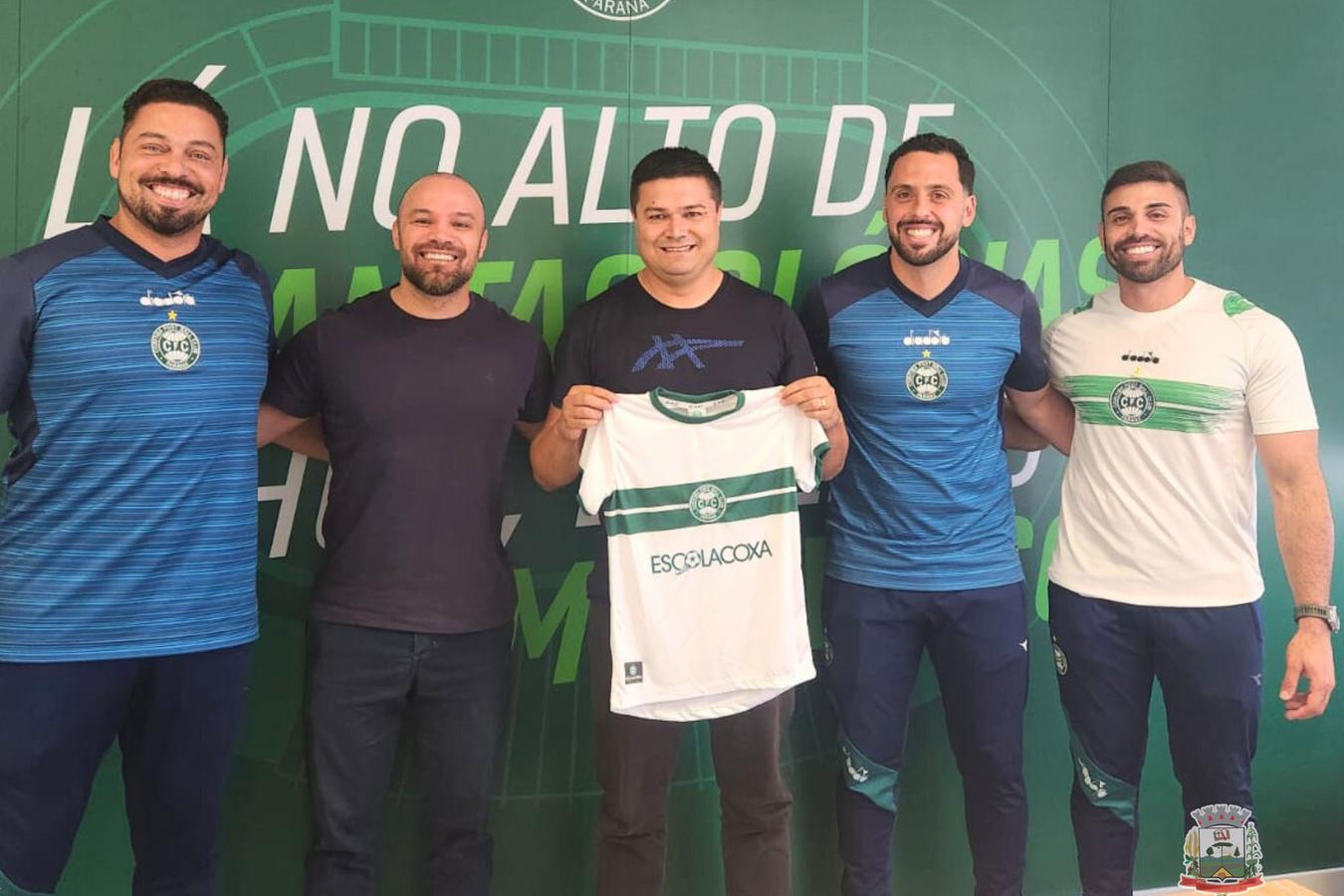 Fernandes Pinheiro busca parcerias com grandes clubes do Paraná para escolinhas de futebol