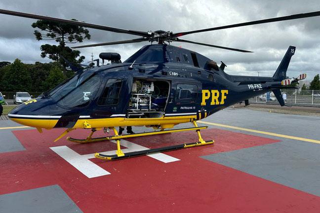 PRF transporta recém-nascido para cirurgia de urgência no Paraná