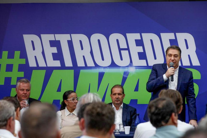 Filiação de Moro ao PL gera racha no partido no Paraná