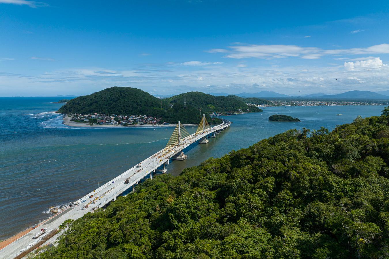 Governador Ratinho Junior anuncia entrega da Ponte de Guaratuba para 29 de abril