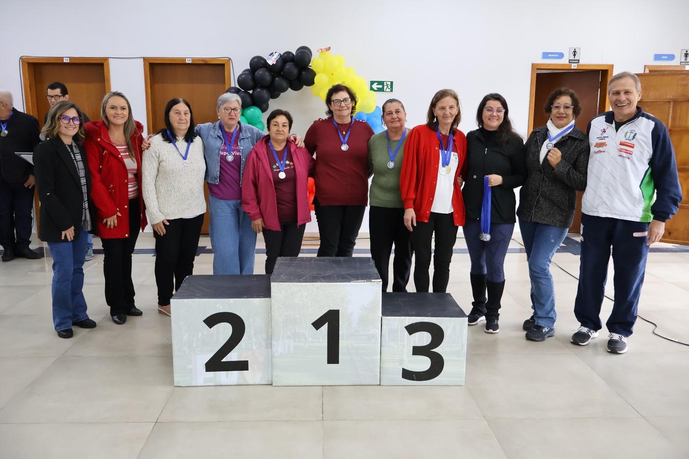 2ª Olimpíada 60+ é encerrada com premiações no Complexo do Idoso