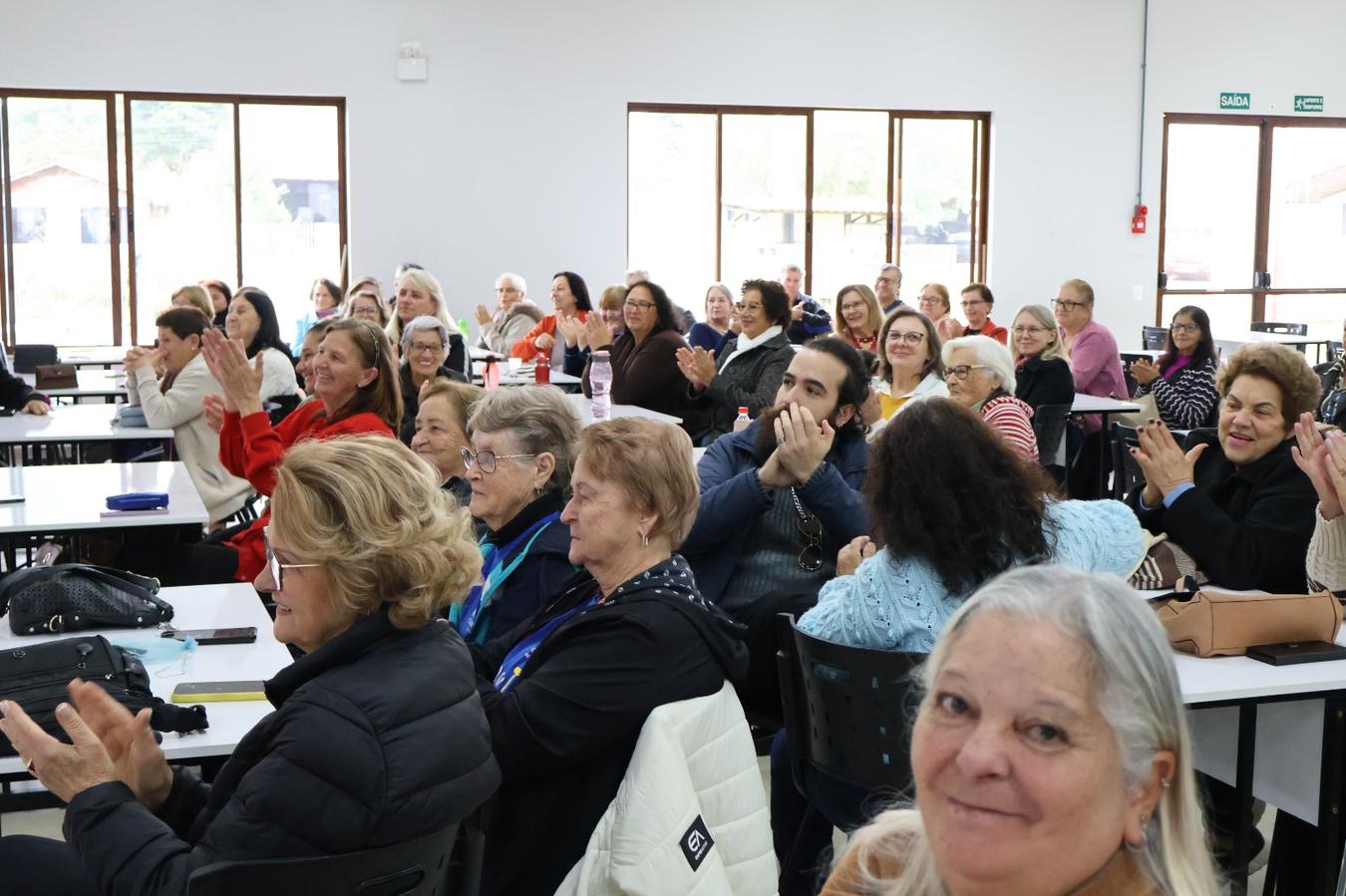 2ª Olimpíada 60+ é encerrada com premiações no Complexo do Idoso 3 2ª Olimpíada 60+ é encerrada com premiações no Complexo do Idoso
