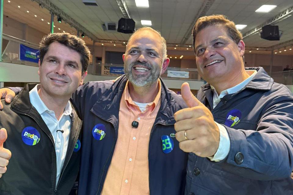 Artagão Júnior participa de encontro regional do PSD em Guarapuava e destaca união para o futuro do Paraná