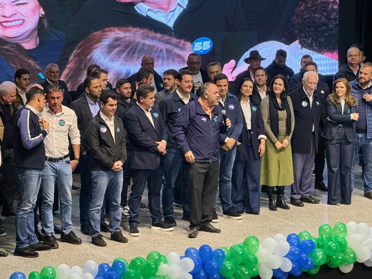 Artagão Júnior participa de encontro regional do PSD em Guarapuava e destaca união para o futuro do Paraná