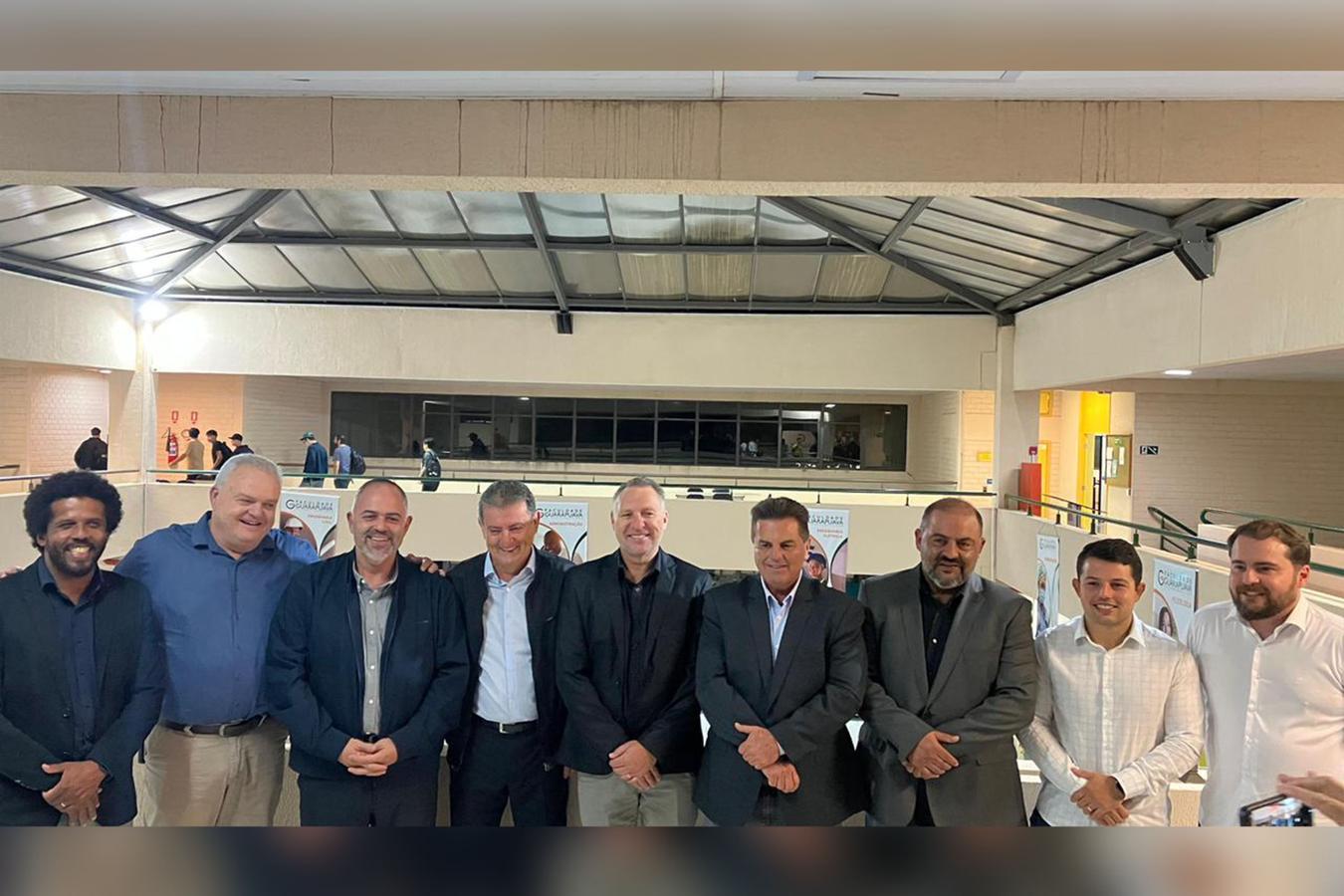 Artagão Júnior participa do lançamento do curso de Odontologia da Faculdade Guarapuava