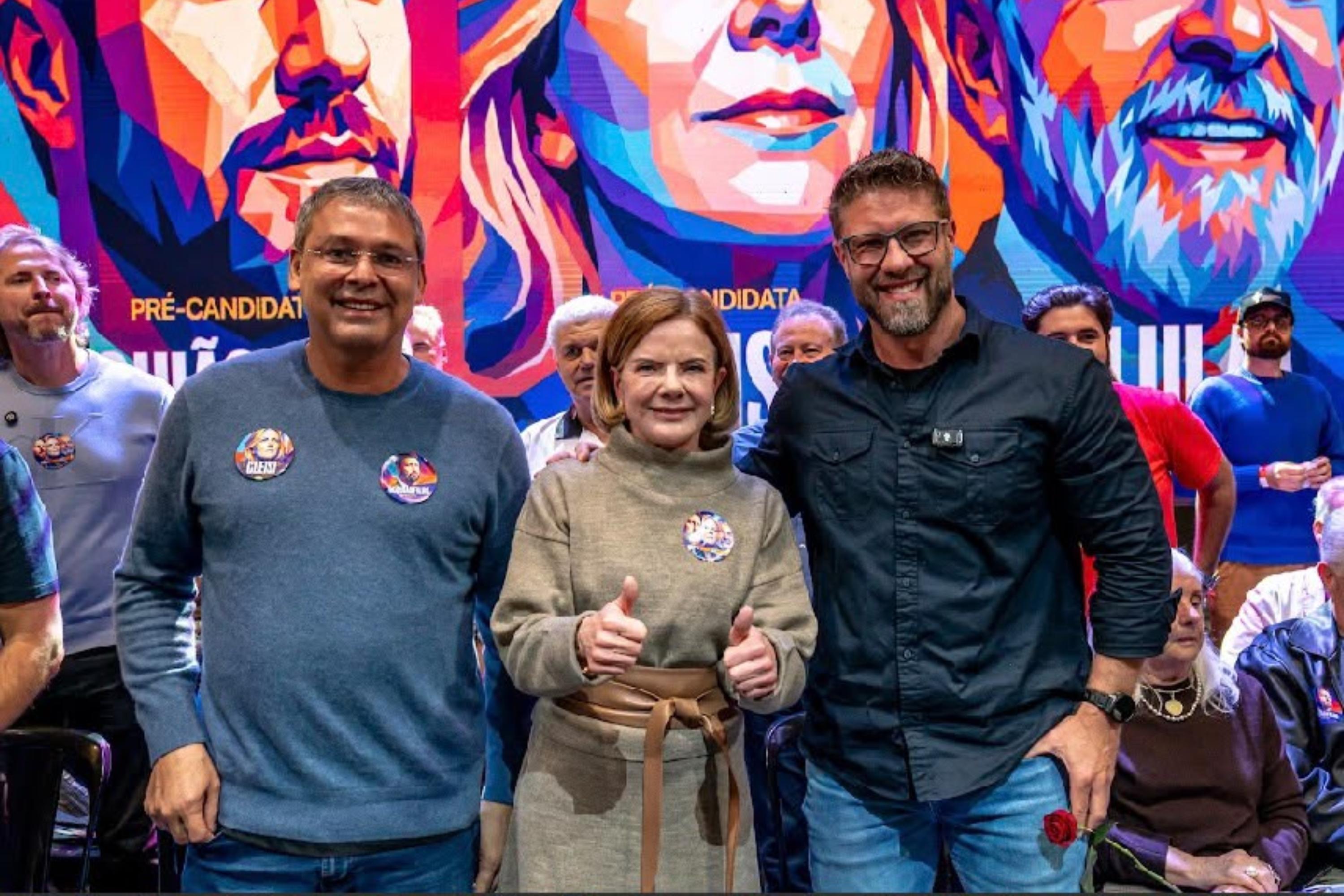 Lançamento das pré-candidaturas de Requião Filho e Gleisi reúne mais de 6 mil pessoas em Curitiba