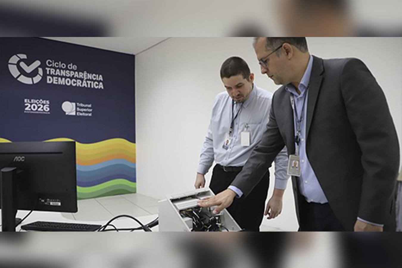 Eleições 2026: códigos-fonte dos sistemas eleitorais são inspecionados no TSE