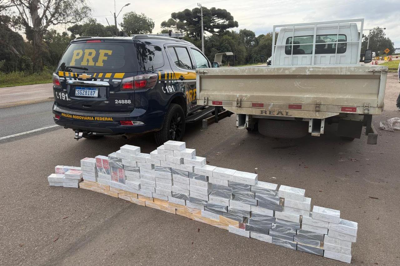 PRF apreende quase 200 celulares avaliados em meio milhão de reais no Paraná