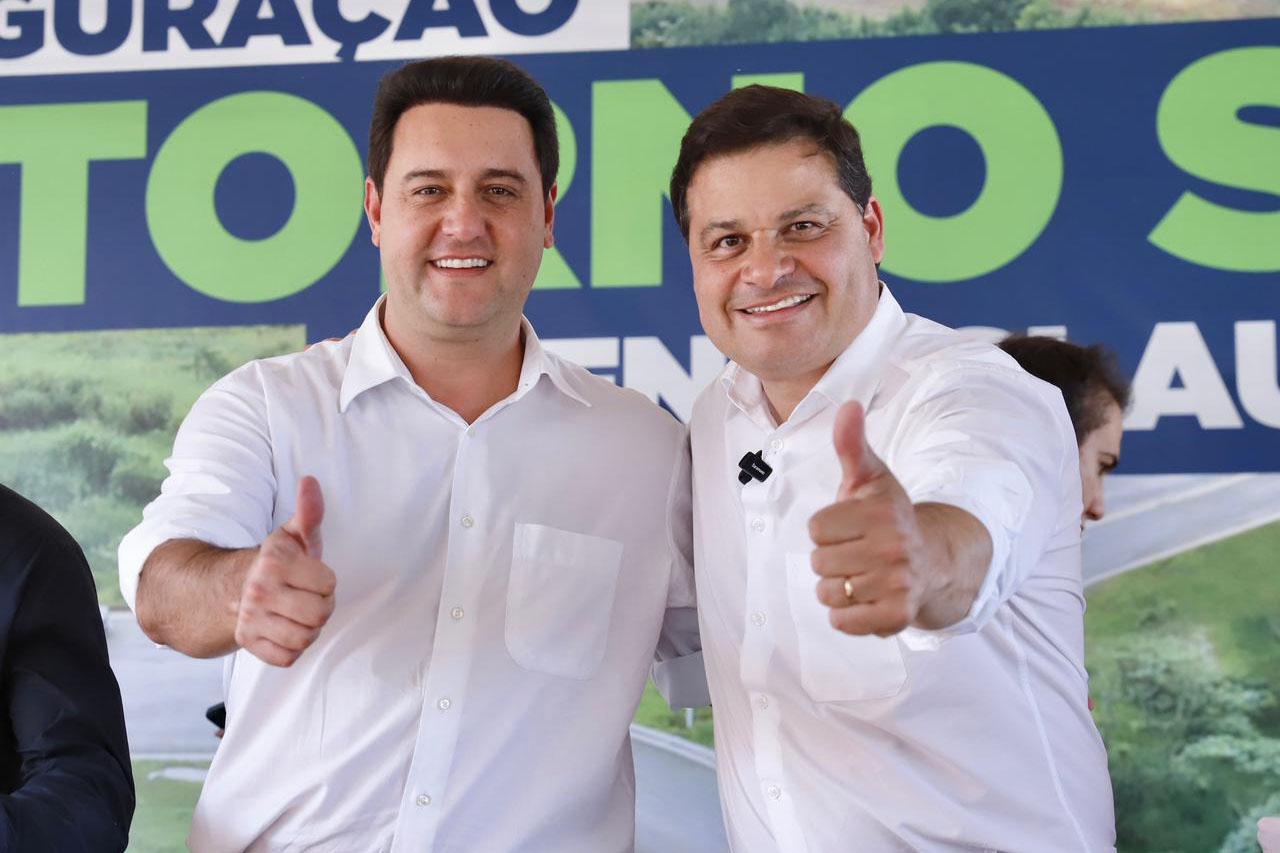 Sandro Alex aparece em segundo nas pesquisas, com apoio de Ratinho Junior, mostra IRG