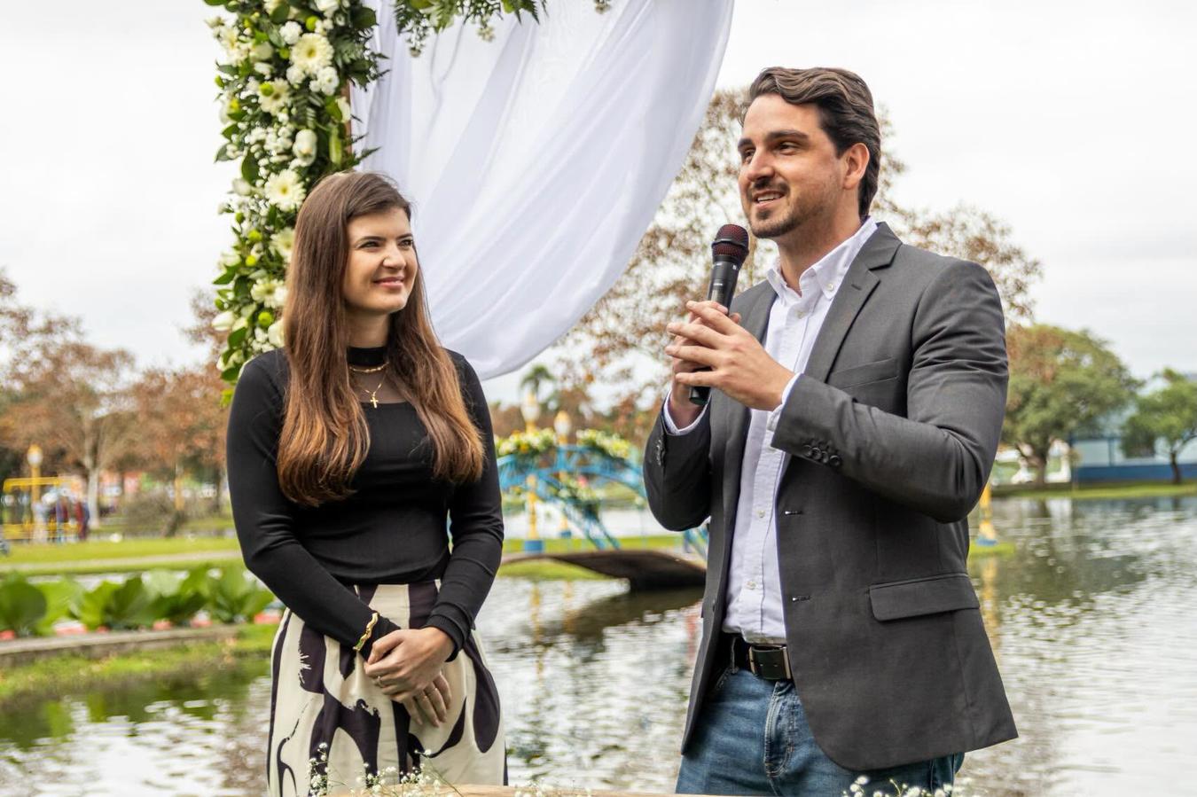 Casamento Comunitário oficializou a união de mais de 100 casais em Irati 1 Casamento Comunitário oficializou a união de mais de 100 casais em Irati