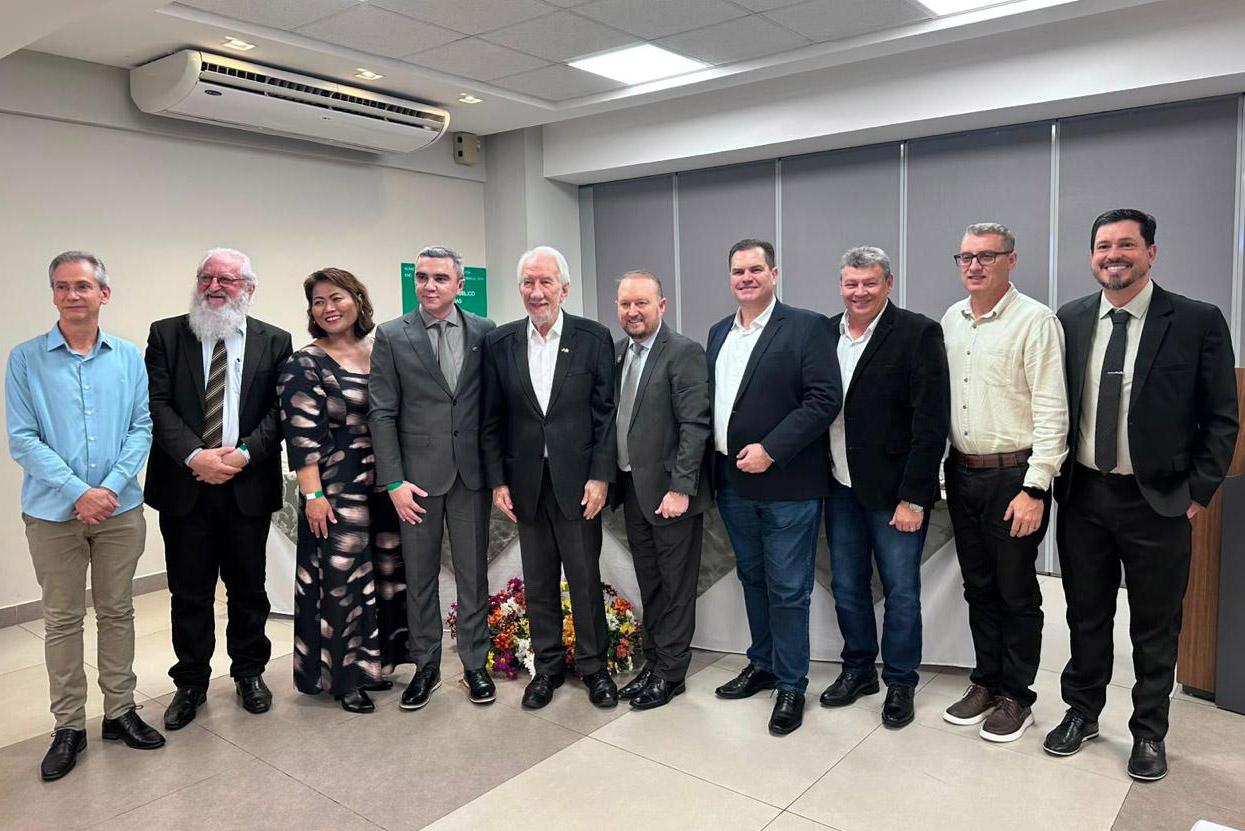 Jantar com a presença do vice-governador apresenta aos associados da Adjori a nova diretoria da entidade