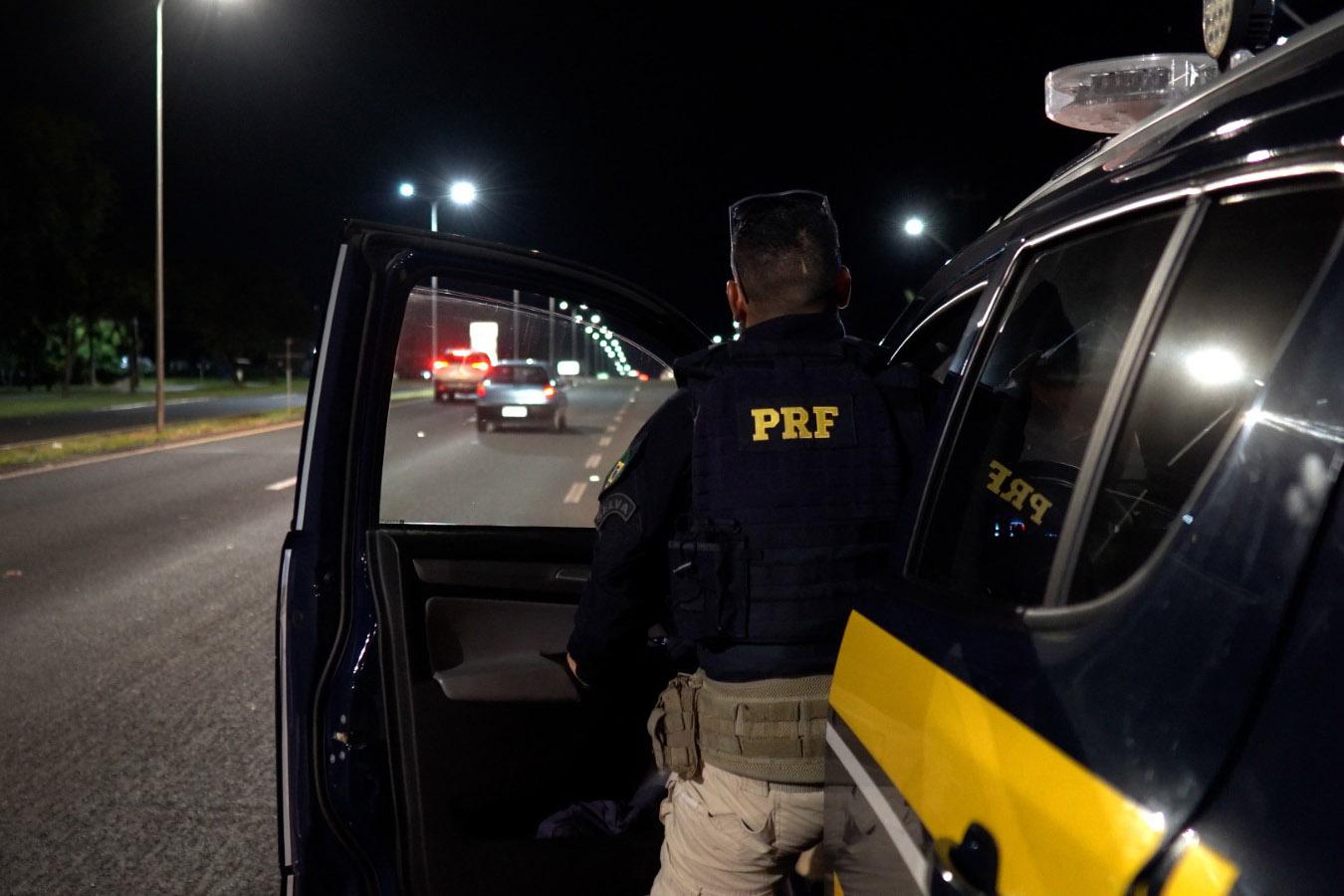 PRF e Polícia Militar impedem roubo a ônibus interestadual em Corbélia (PR)