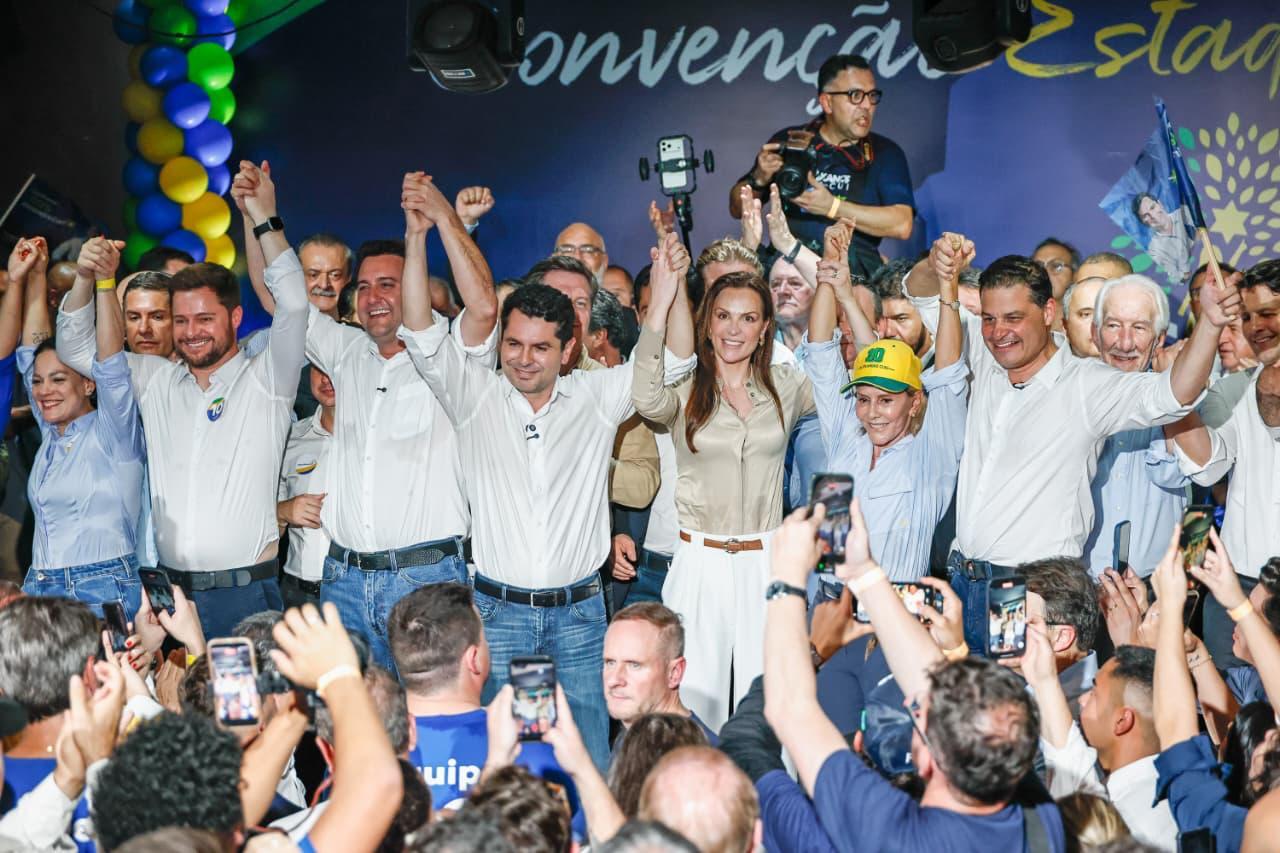 Com apoio de Sandro Alex e Ratinho Junior, Alexandre Curi é oficializado candidato ao Senado