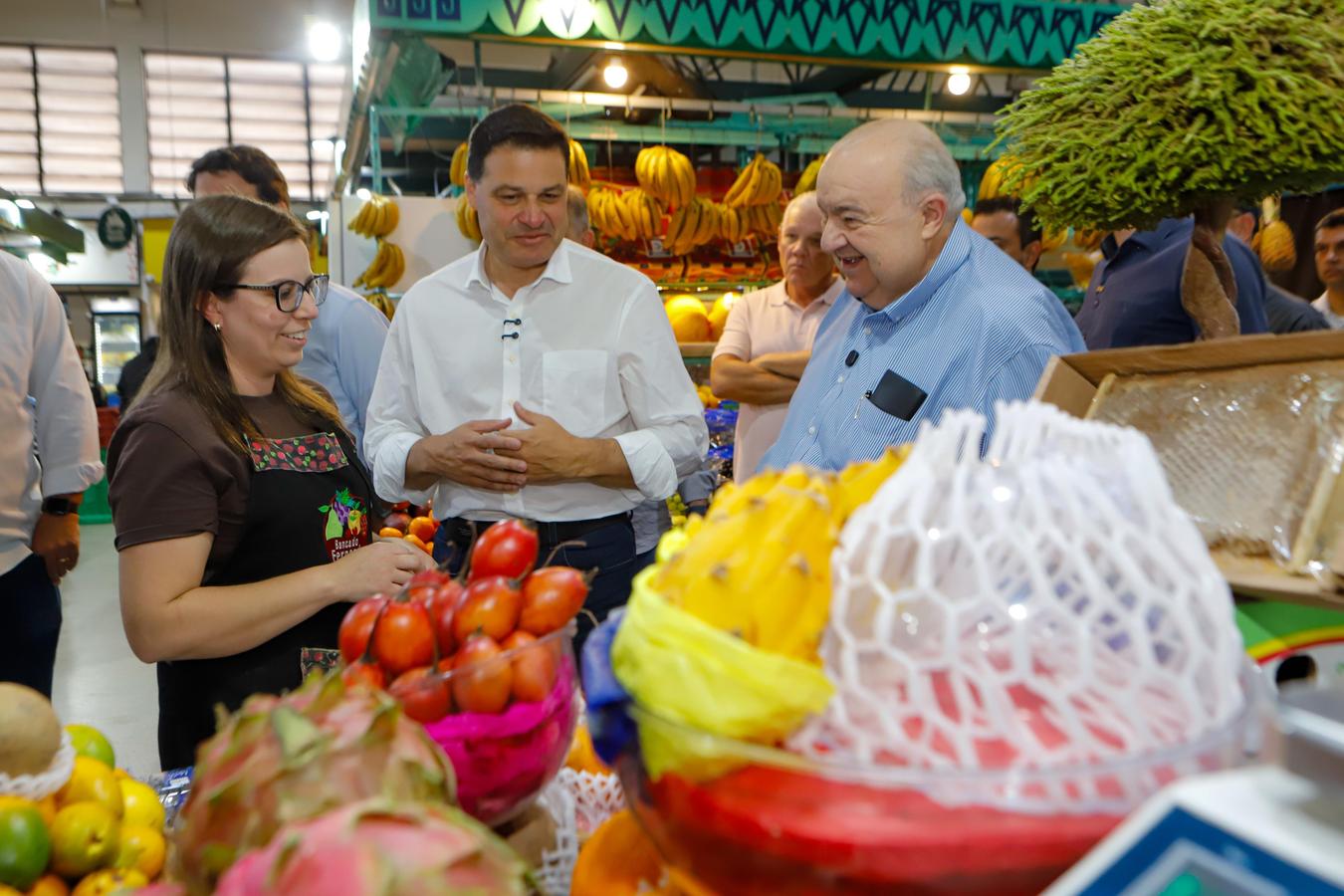 Sandro Alex e Greca propõem ampliar mercados municipais para impulsionar economia no Paraná