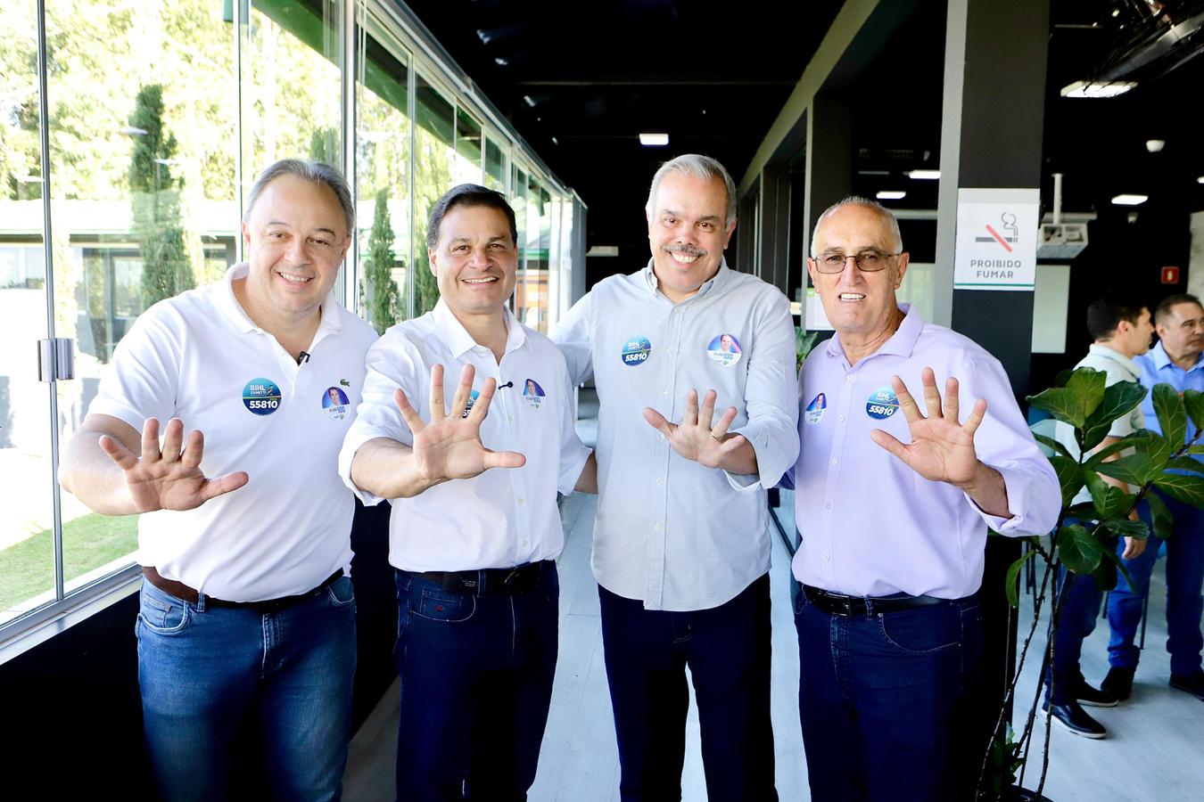 Sandro Alex visita Hospital Angelina Caron e destaca aumento de 50% nos leitos de UTI no Paraná 1 Sandro Alex visita Hospital Angelina Caron e destaca aumento de 50% nos leitos de UTI no Paraná