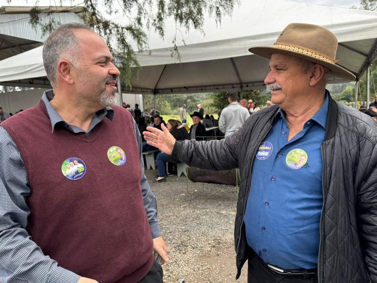 Artagão Júnior participa de agenda na comunidade de Governador Ribas, em Irati, ao lado de Jorge Derbli