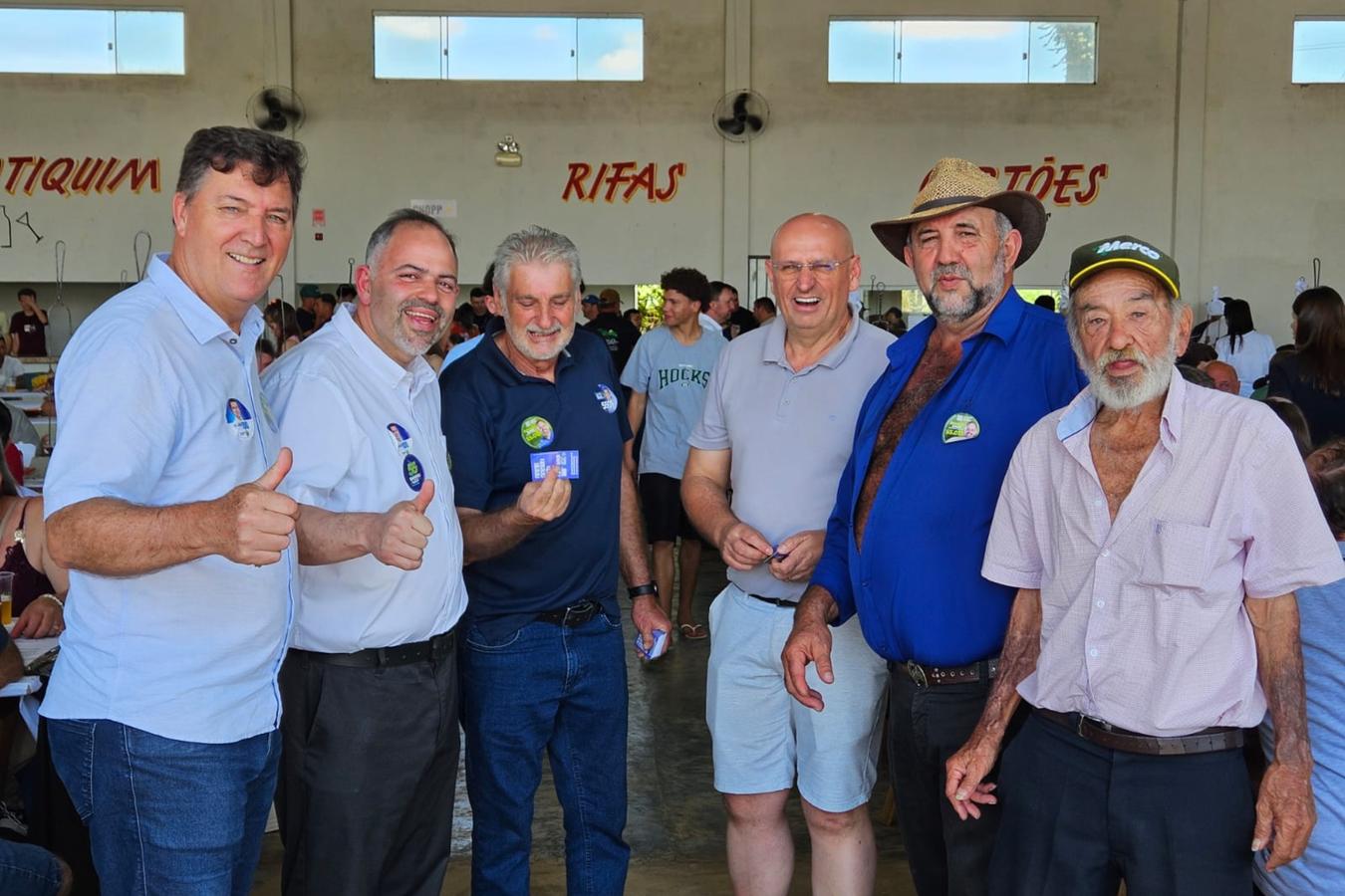 Artagão Júnior participa de festa comunitária em Imbituva, presta contas de investimentos e pede voto
