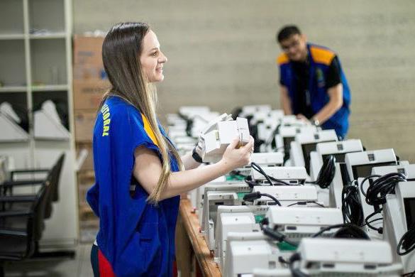 Justiça eleitoral dará início à carga e lacração das urnas eletrônicas