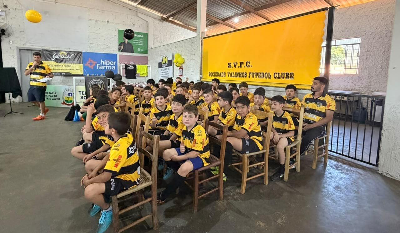 Valinhos inaugura escolinha de futebol e fortalece projeto social em Guaraúna
