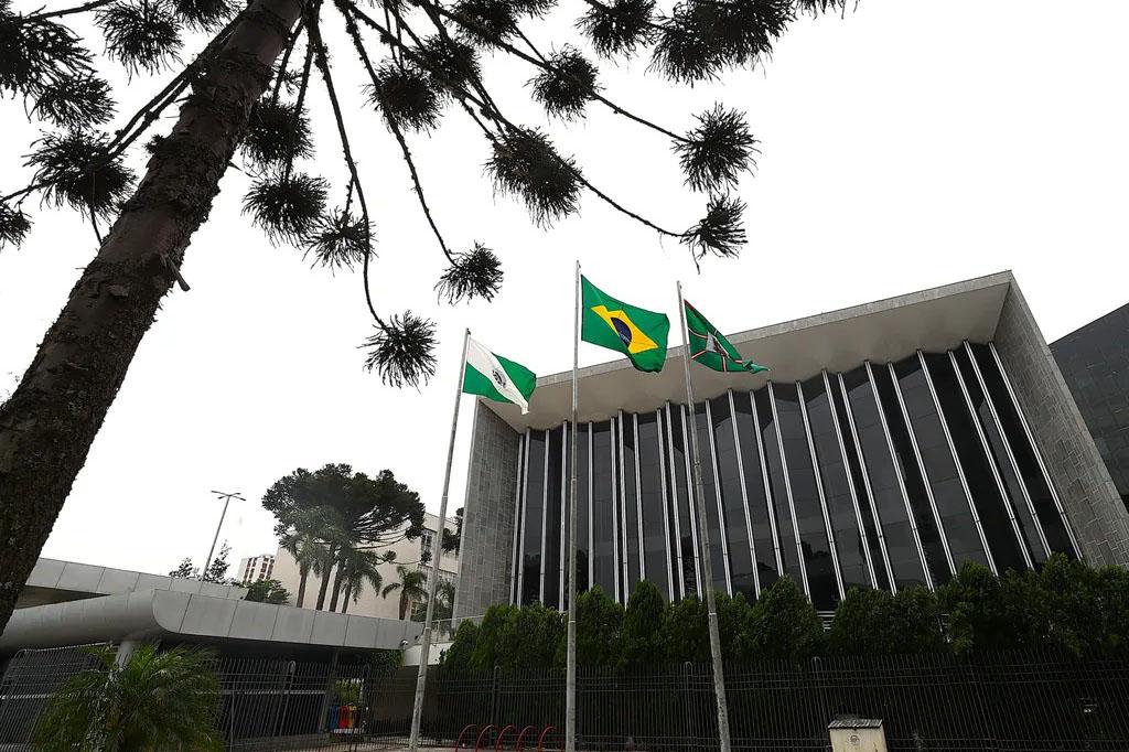 Assembleia Legislativa do Paraná teve 42,6% de renovação e maiores bancadas são do PSD e PL